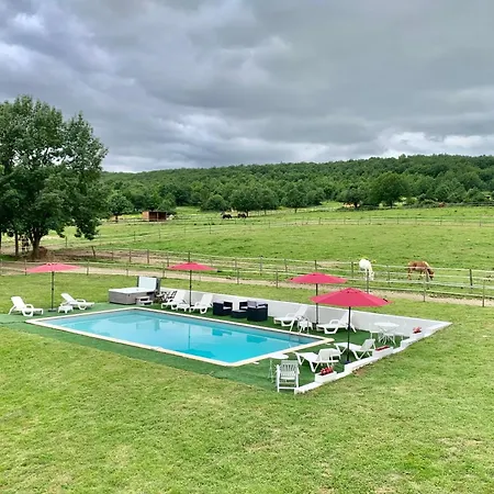 Domaine Du Cheval D Argent 3* Saiguede